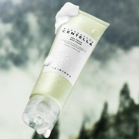 Centella Tea Trica Bha Foam