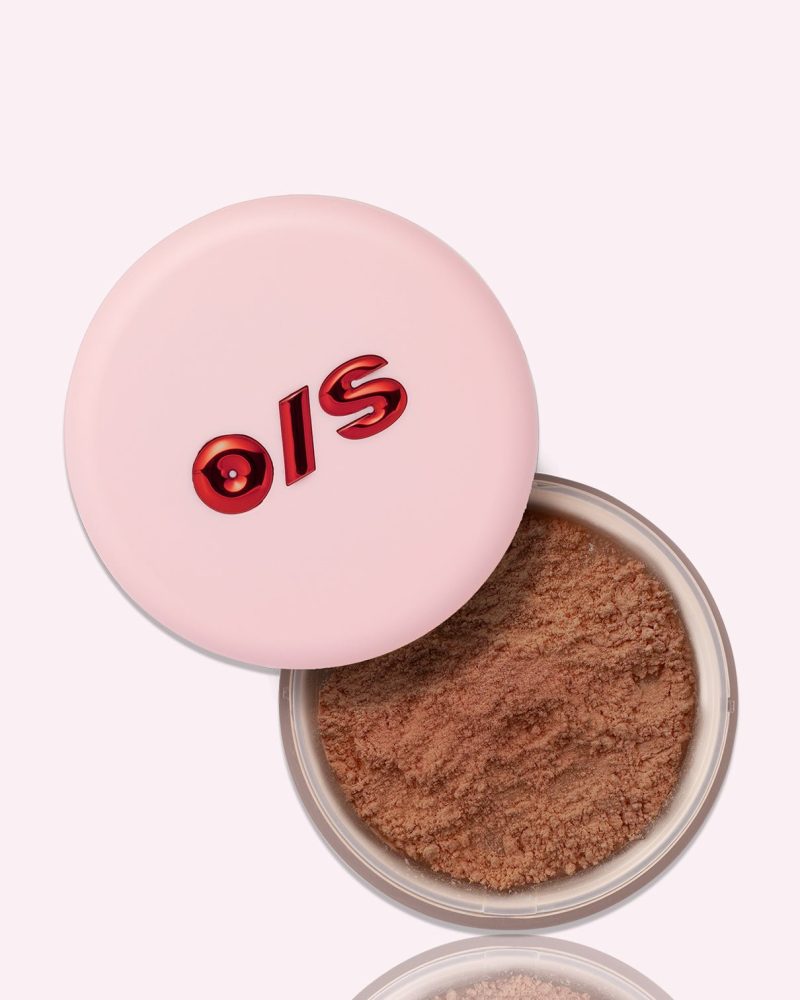 One slSize Ultimate  Blurring Setting Powder Travel size 0.23 0z / 6.5 ( deep/ dark )